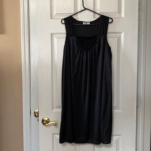 VTG 60’s Vanity Fair Black Lace Babydoll Nightgown